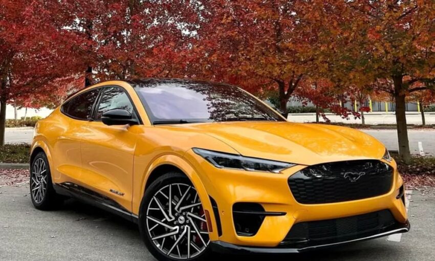 Ford Mustang Mach E Ikon Baru Kendaraan Listrik yang Meluncur pada April 2024