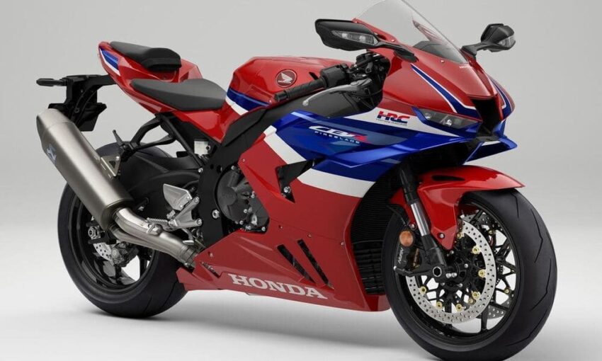 Honda CBR1000RR R Fireblade Siap Meluncur Pada Februari 2024